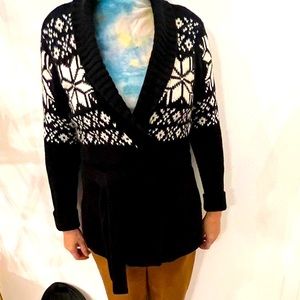 Size small Black and white patterned wool cardigan